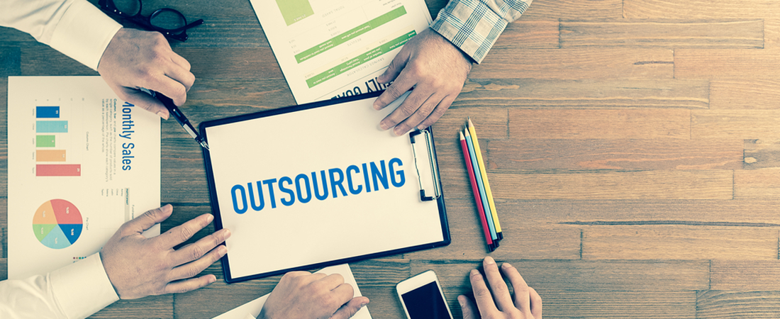 What Are the Advantages, Disadvantages, and Tips for HR Outsourcing?